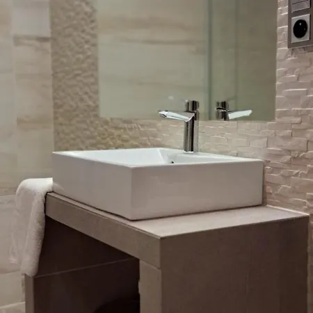 Апартаменты Krawiecka 6 *